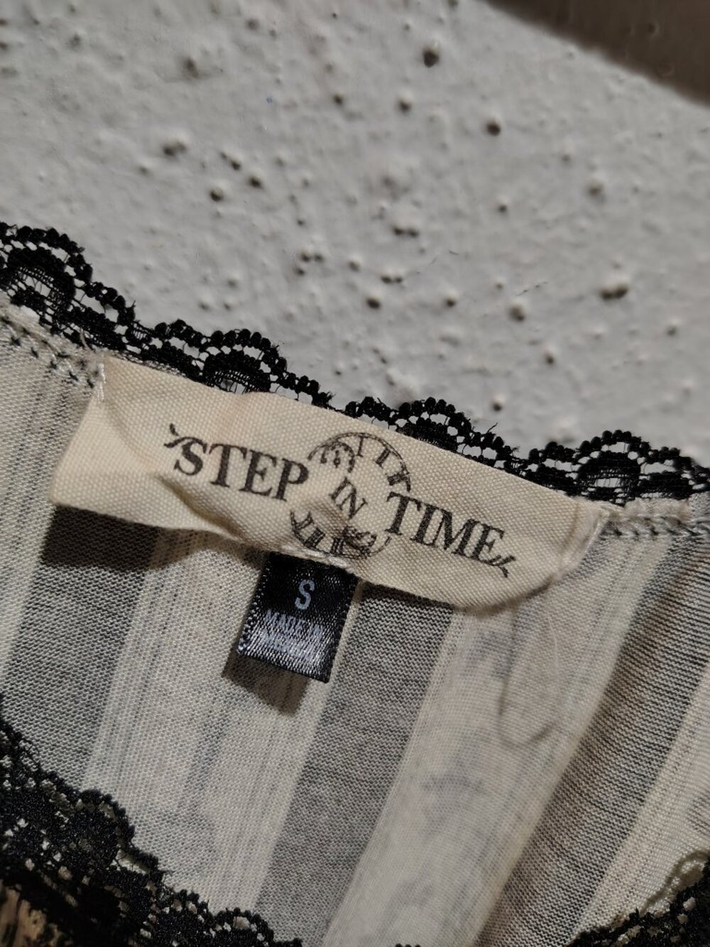Vintage LIP SERVICE Step in Time Antique Key Camisole - Picture 6 of 8